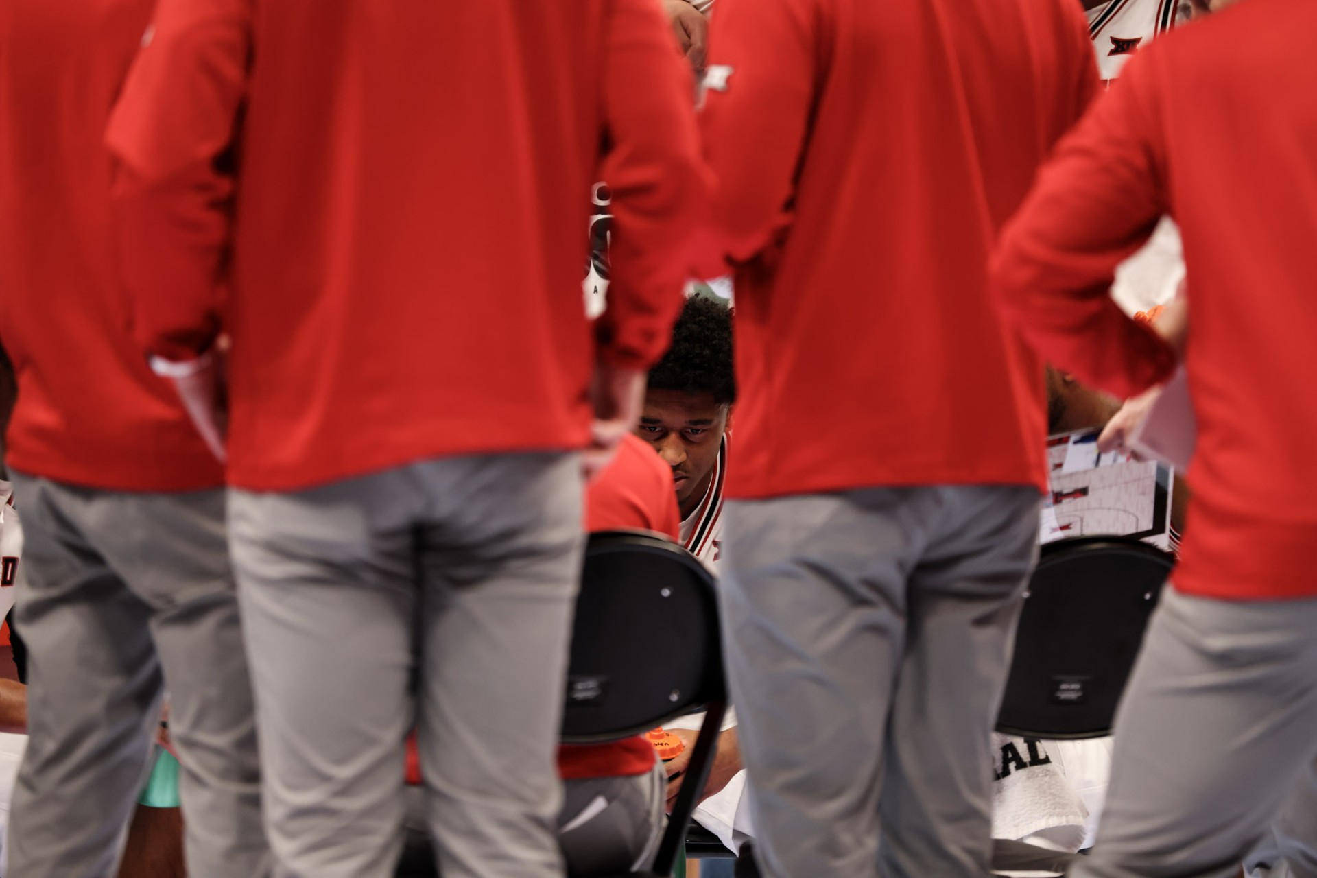 Player focused during timeout huddle