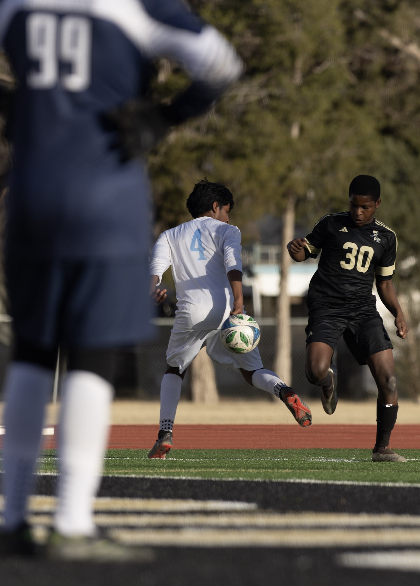 Ball control — No. 4 vs No. 30